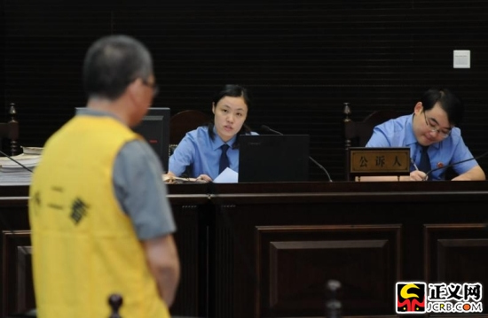 安徽萧县原县委书记毋保良受贿案一审开庭