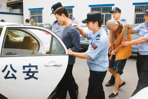 Ů��ֻ���ݳ��ؼҵ��³������ͽ�ֵ��ٳ�