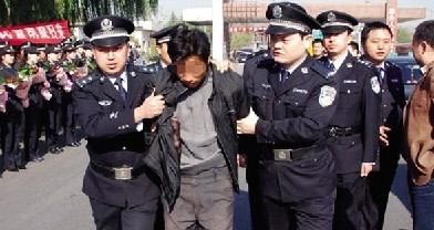 男子假扮玉石买家杀人越货逃匿6天后被抓获