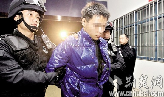 �人Ů��ѧ�������������ӷ�ϵ��һ����