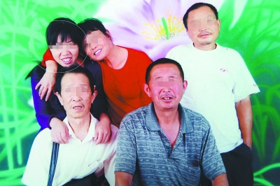 ����Ů�����ұ�����20�����˷���������¶����