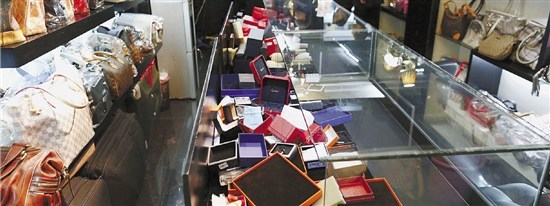 ����һ�Ҷ����ݳ�Ʒ�걻��Ԥ����ʧ100����ͼ��