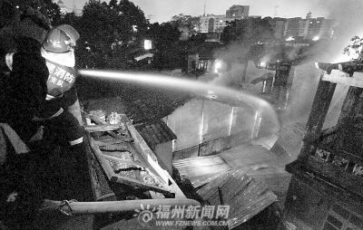 ������լ��ҹ��𲨼��ı���λ�������ӱ�����