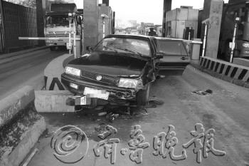 ������28����Ͱ�ϸ���͵��Ϊ��׷��������ײ����