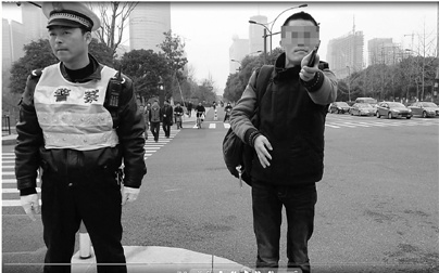 ���Ӵ���Ʊ��������ֿڽӷ�������һ��˺�٣�ͼ��