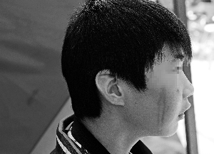 ������ΧŹ������Ƶ����ע�����к����Ҹ��߸�ĸ