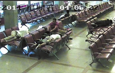 ���Ӻ���10��͵����δ�߳���վ��������ͼ��