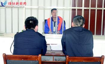 ɽ����Ѯ�����������ͬ�¾���Ů����ץ��ͼ��