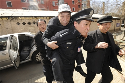 片警刘安:28年用爱筑起平安社区(图)