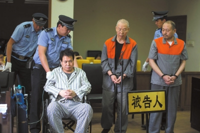 3名无业游民假扮将军骗银行高管1350万(图)