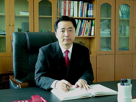 湖北咸宁市委常委程群林涉嫌严重违纪被免职(图)