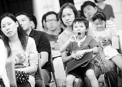 探究香港教育:亦是“决不能让孩子输在起跑线上”