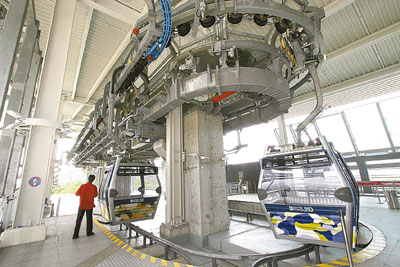 ��ƺ�³��ٴη����¹�600�˿Ͷ��ݡ�������գ�ͼ��