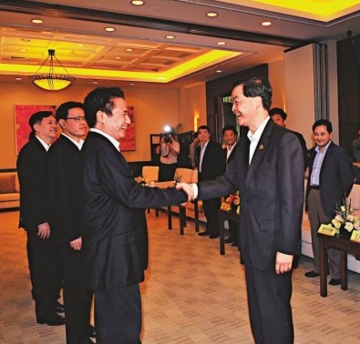 ����Ӣ�����ø��ٷ�չ�ɽ�������������