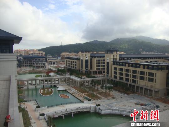 ����������ʿ�߰��Ŵ�ѧ��У��������ȫ��Ǩ��