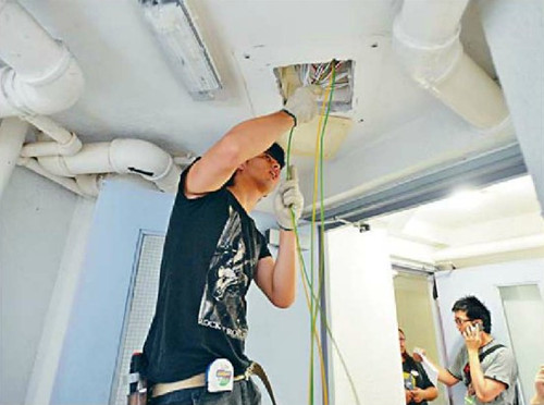 ���һ��ͽ�������¥ˮ�����ٰٻ��ݴ���Σ��