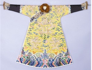 �����򸾻����չ�������幬����չ�ڸ۾��У�ͼ��