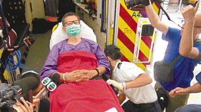 ��۷�չ�ֳ�ײ��Ť�˾���������糣�ϰࣨͼ��