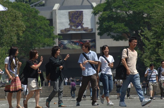 ����ⷿ�����塱���ڵش�ѧ�����Ϸ�������ƭ