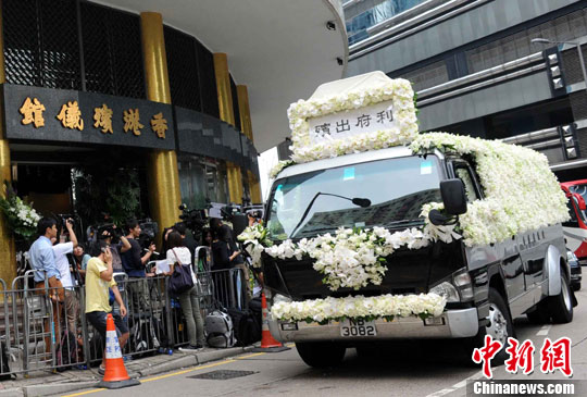 ����������м�����ΰ����ǰ���׶���������