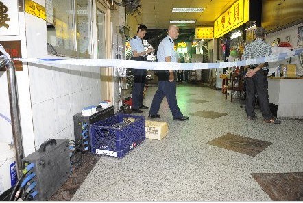 �����ν��4�����ƶ���������������ݱ�����Ϯ