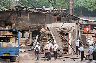 ���һ�Ҷ�������¯���������ұ�ը1��4�ˣ�ͼ��