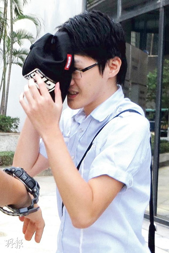 ��ɫ��Ƭ����ͬ�������и�����������������