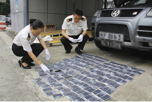 北上走私频发有“案底”跨境车明年起须交担保