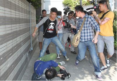 ����Ů�ѿ����������������ߴ���߱���������