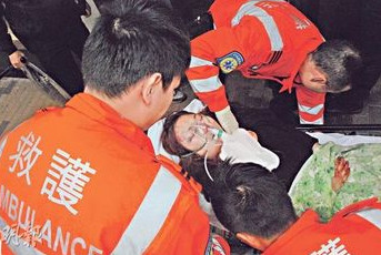 不满妻子隐瞒港男子用利刃对继女割颈被判10年