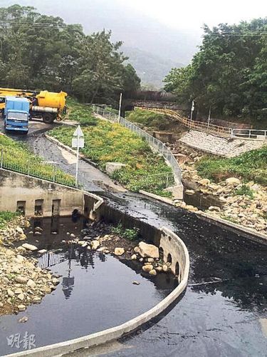 �н����㵹������������ӿ�ӱ䡰�ںӡ�