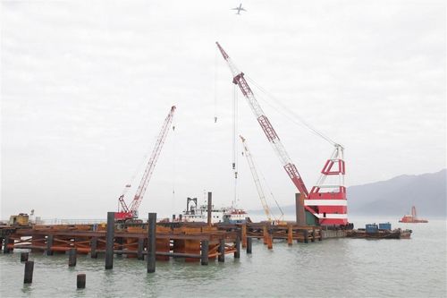 港珠澳大桥工程又获新突破东人工岛建设全面铺开