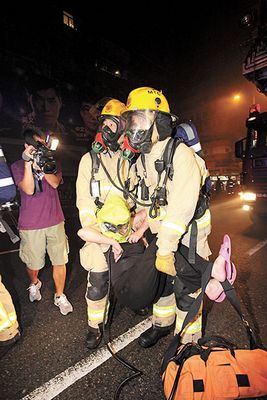 ҽ���Ż������ɢ������Ů��������������������