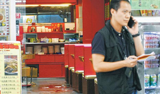 ������ӽ�Ǯ���ڽǲ�����������������ǰ����