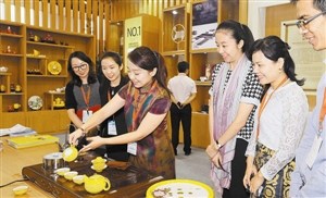 2014文博会精品展澳门开幕为深澳文创产业搭桥