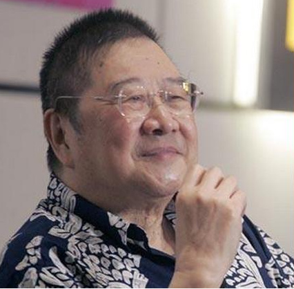 作家倪匡自曝遭"电话诈骗" 更引骗徒登门入室