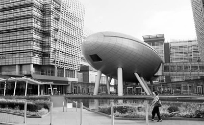 创科局刚成立科研界再“添丁”香港呼唤科学的春天