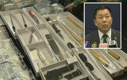 香港警方旺角反黑行动拘捕136人检获毒品武器