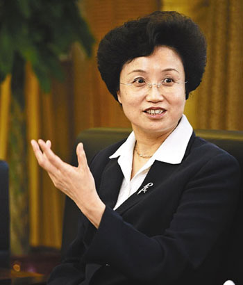 青海女省长在港推广旅游 原生态游打造"夏都"