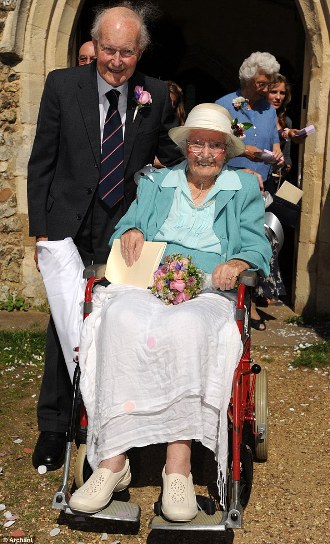 Ӣ94���ϸ������μ�84����ͷ�������ƻ�����ͼ��