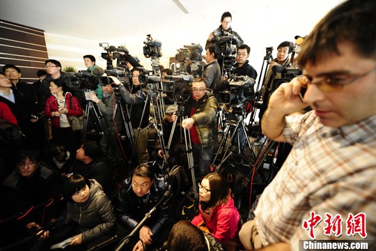 ���������Ƴ����Ի�̬����ʵЭ�̷�������