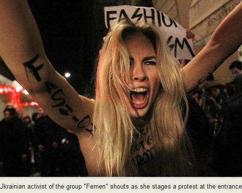 女模米兰时装周半裸抗议抵制模特过分消瘦(图)