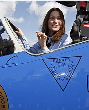 ����ѡ�֡����˶Ծ�����Ů����PK������ߣ�ͼ��