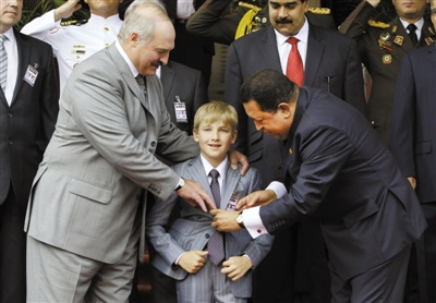 �׶���˹����һ���ӡ�7�������ѧʱǹ������