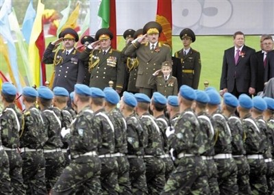 �׶���˹����һ���ӡ�7�������ѧʱǹ��������2��