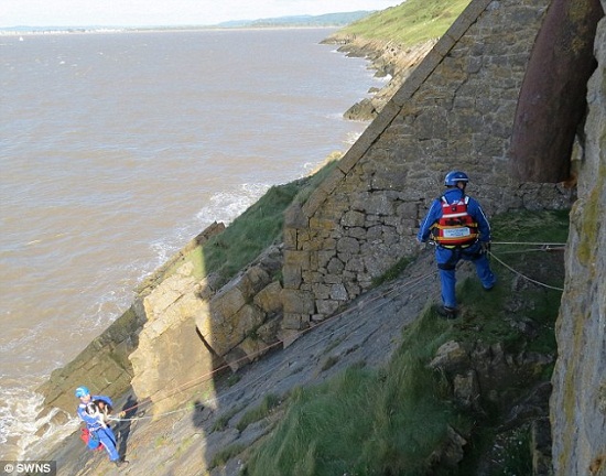 С����̰��׹���ұ����������Ӿ���δ���ˣ�ͼ����2��