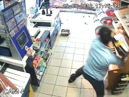 Ӣ��ͽ�ֵ������̵꾭������ơ�ƽ�����ˣ�ͼ����2��