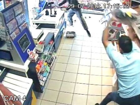 Ӣ��ͽ�ֵ������̵꾭������ơ�ƽ�����ˣ�ͼ����4��