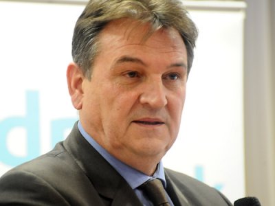 ���޵��Ǹ������𳵻�������������22�º��ְ