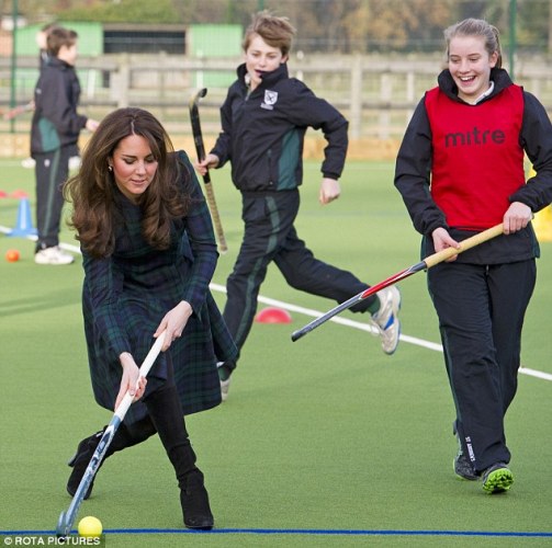 Ӣ����������չӢ�˴�ȹ�����������򼼣���ͼ��